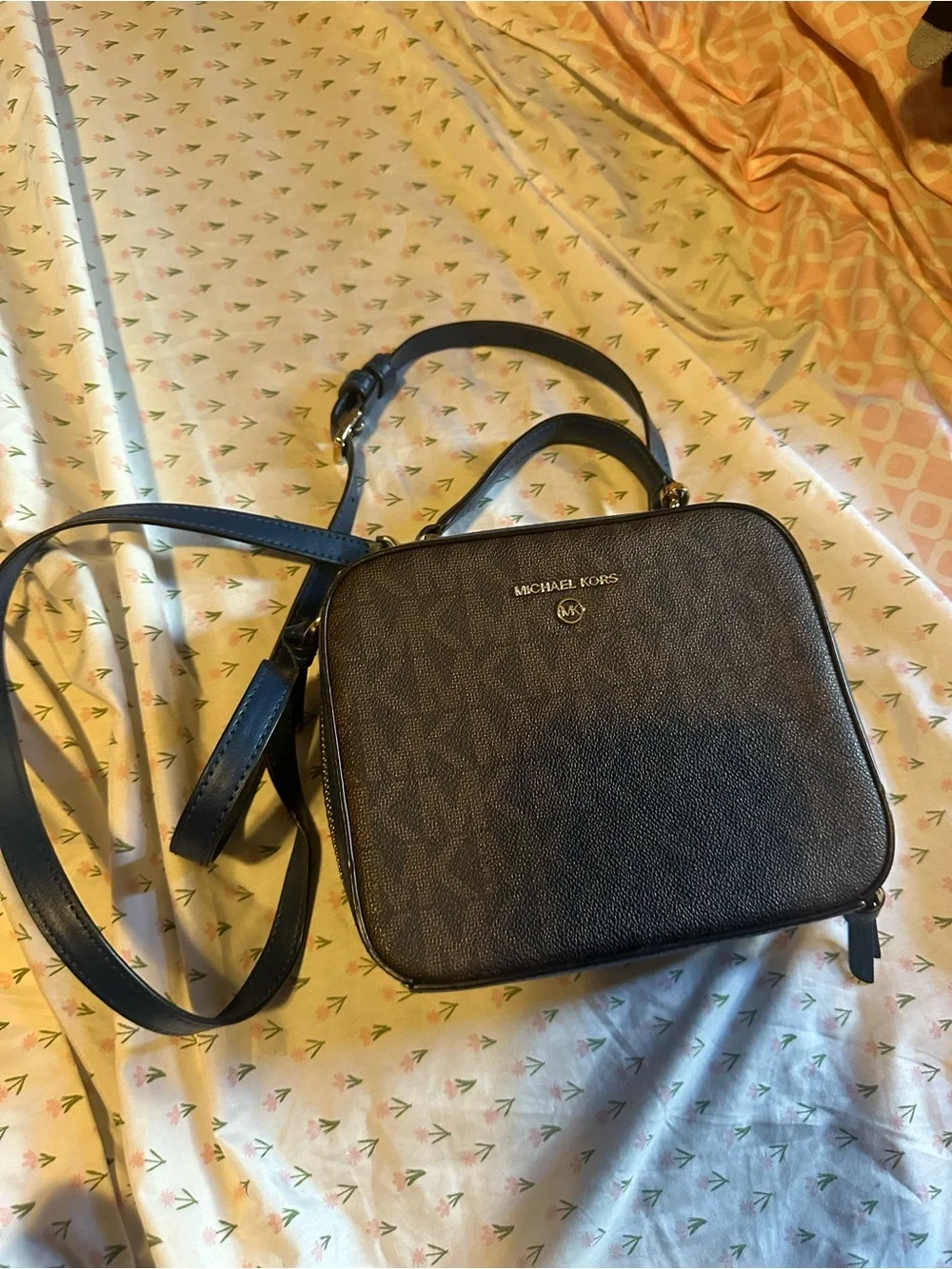Michael Kors Black Signature Crossbody Messenger Bag